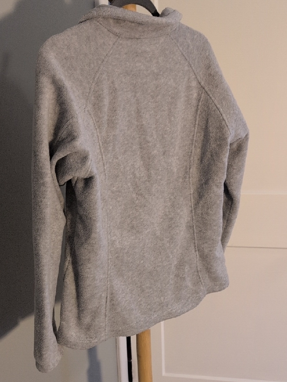 Columbia Gray Full-Zip Women's Fleece Jacket - Picture 3 of 4